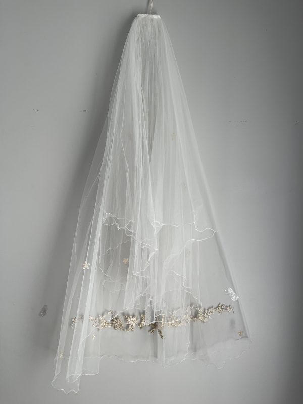 Gilded Bloom Veil